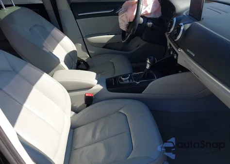 2015 Audi A3 2.0T Premium z USA, uszkodzony, nr VIN WAUEFGFF1F1041665